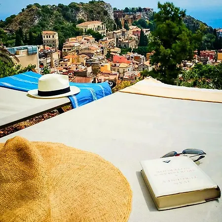 Gemmellaro * Taormina